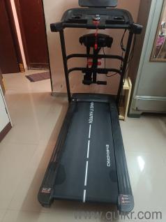 brand new max pro 5hp treadmill used less than 10 times 