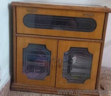 tv rolly with storage cabinets 