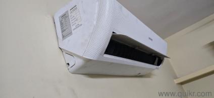 Samsung 1 Ton Wind-Free Split AC in good working condition