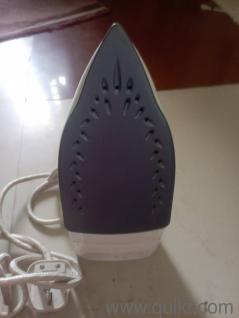 Steam Iron ,Brand new condition with full box 