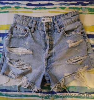 Zara Denim Distressed Shorts  EUR 32  Almost New