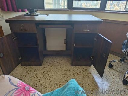 good condition computer table