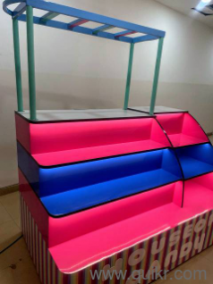 Kiosk with Glass Bins - Sale Counter