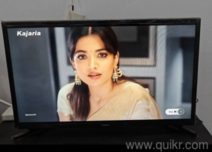 Samsung Series 4 ( 32 inches) HD ready Smart LED TV