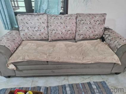 Livin style brand pista green 5 +2 sofa with pillows for back rest