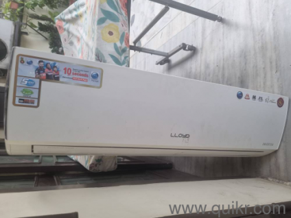 Split AC Lloyd 1.5 ton works perfectly.  only need gas.