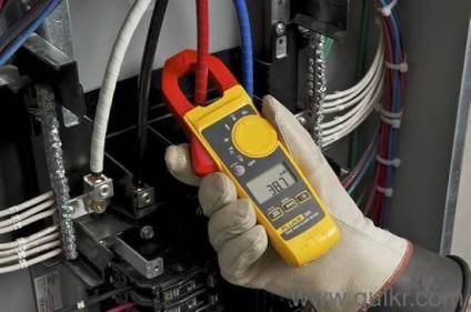 Fluke 325 True RMS Clamp Meter prise is negotiable 