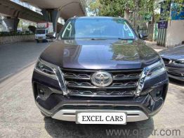 Toyota Fortuner 4x2 AT - 2021