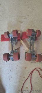 Skating shoes available for sale 