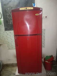 Heavy Durable old build quality.. vintage maroon whirlpool fridge 