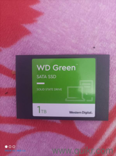 WD SSD 1TB & SIMTORNICS SSD 512GB & CRUCIAL SSD 240GB (TOTAL 3 PICES