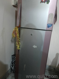 selling fridge 