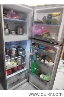 SAMSUNG DOUBLE DOOR FRIDGE