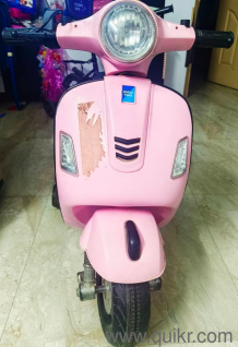 vespa 12v battery child scooter 