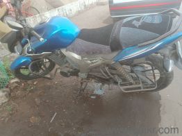Used Yamaha SZ R 2011 Model Images