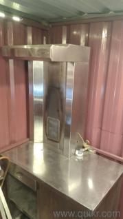 shawarma machine in good condition with side attach table 