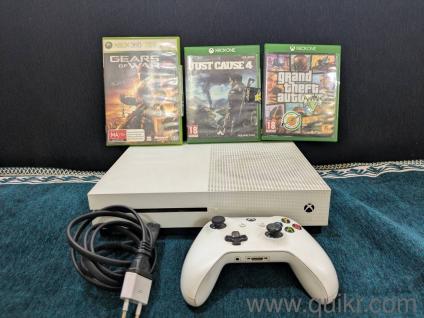 Xbox One S 1TB Imported from Canada + 3 Games