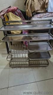 Good quality utensils stand with good storage