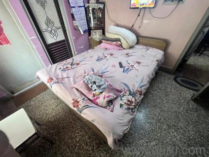 Queen Bed + Sofa Cum Bed with Storage + 4-Seater Oval Dining Table  For Sale! 