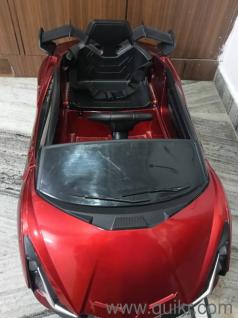 Toy sports car for kids upto 4-5 years