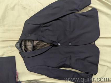 VAN HEUSEN MEN'S BLAZER AND TROUSERS.