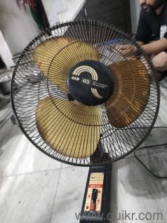 Vintage Crompton Greaves SDX Gold Table/Pedestal Fan  Working Condition