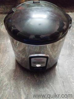 1.8 liter cooker and not used even once and in new condition good working