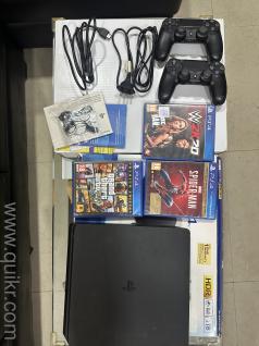PS4 Slim 1TB + 2 Controllers + Original Box + 3 Games