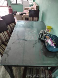 dining table move out sale 5 seater 