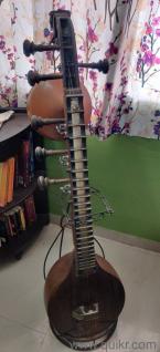Saraswati Veena with stand in good condition