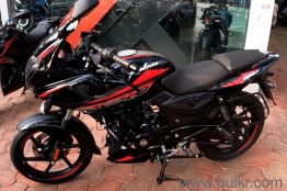 Used Bajaj Pulsar 220 F 2021 Model Images