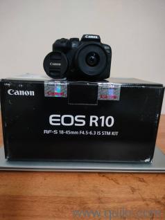 Canon EOS R10 Mirrorless Camera RF - S 18 - 45mm f/4.5 - 6.3 IS STM lens