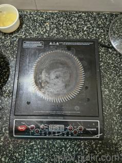 just 7 months old Pigeon 1800w Induction at very reasonable price 