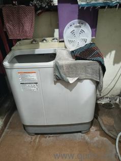 We are looking to sell a washing machine which is in good condition 
