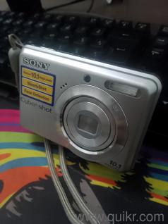 Sony Cybershot DSC-S930 with immaculate condition