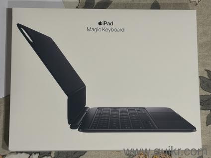 Magic Keyboard for iPad 11 Pro M4, M5. Brand new. With invoice. 