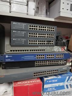 Closed IT Shop Materials Available HDDs RAMs Network Switches Server Accessories