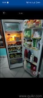 Selling a 7 year old refrigerator in decent and working condition 