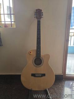 Vault Acoustic Guitar + Bag