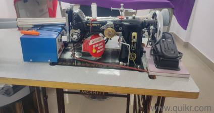 MERRIT  BLACK SEWING MACHINE 