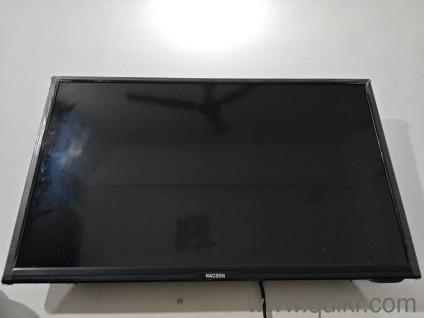 A 32 inch led tv with mirror screening and any DTH friendly 