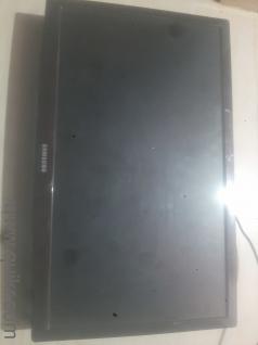 22-inch Series 5 slim LED television featuring Full HD 1080p resolution, Wide Color Enhancer Plus, and ConnectShare Movie capabilities