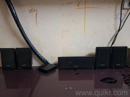 Sony 5 speakers + 1 Subwoofer 