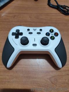 Evofox One S V2 Tri-Mode Gaming Controller - White