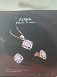 Natural diamond pendent and ear rings
