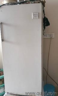 good condition fridge best for bachelor but the door rubber is loose 