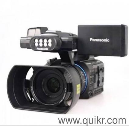 Panasonic pv100 camera with Stand