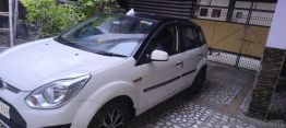 Used Ford Figo 2013 Model Images