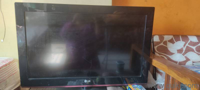 LG TV LCD NON SMART