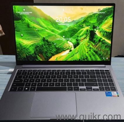  Samsung Galaxy Book4 | i5 13th Gen | 16GB RAM | 512GB SSD | Like New Condition.        
